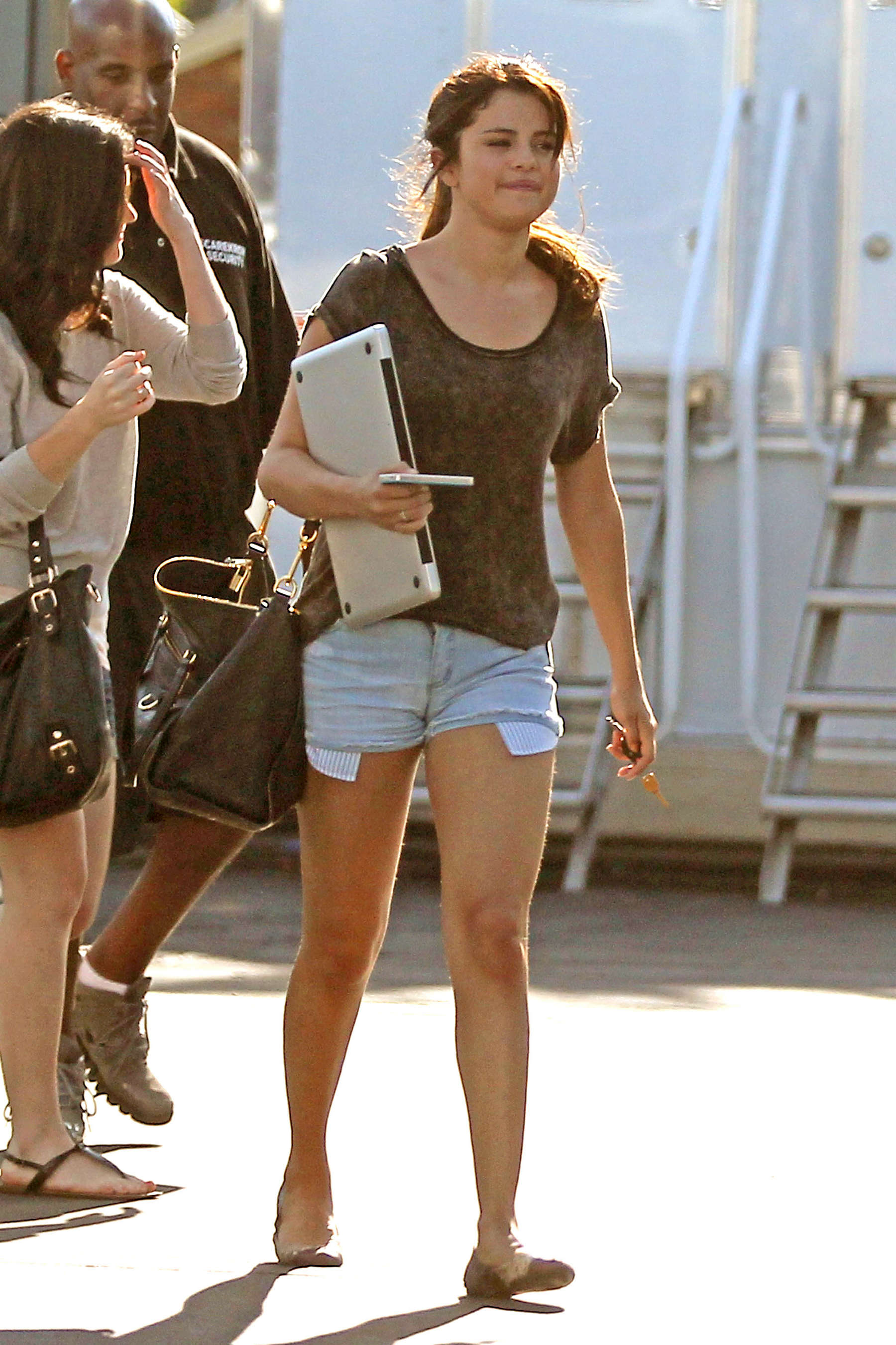 Selena Gomez shows her hot legs in denim shorts on the set of Parental Guidance